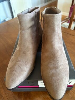 Women’s Brown Suede Ankle Boots - Classic Casual Style